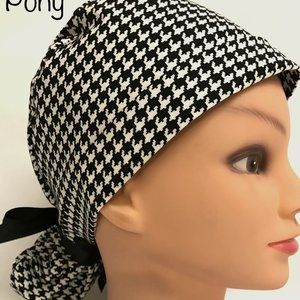 Houndstooth Ponytail Scrub Hat